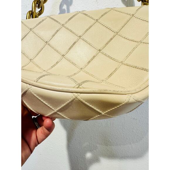 TORY BURCH Neutral White Leather Gold Chain Link Handle Shoulder Strap Bag Purse - Picture 12 of 14